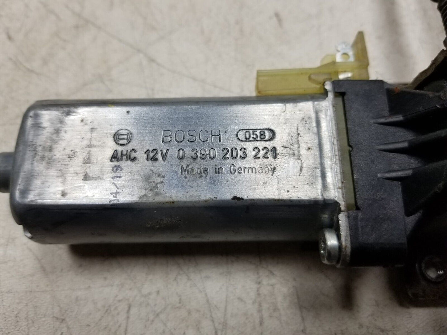 06-11 Audi A6 C6 Front Passenger Seat Adjustment Motor 3pcs OEM