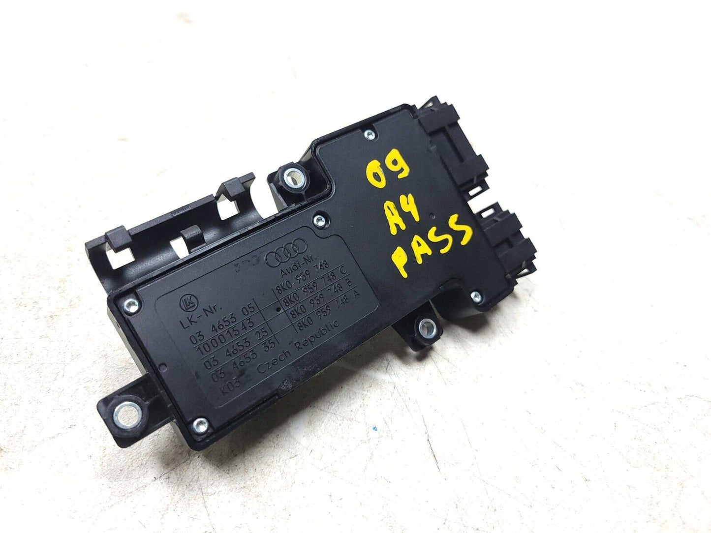 2009 - 2016 Audi A4 S4 Front Seat Control Switch Passenger Side Right OEM