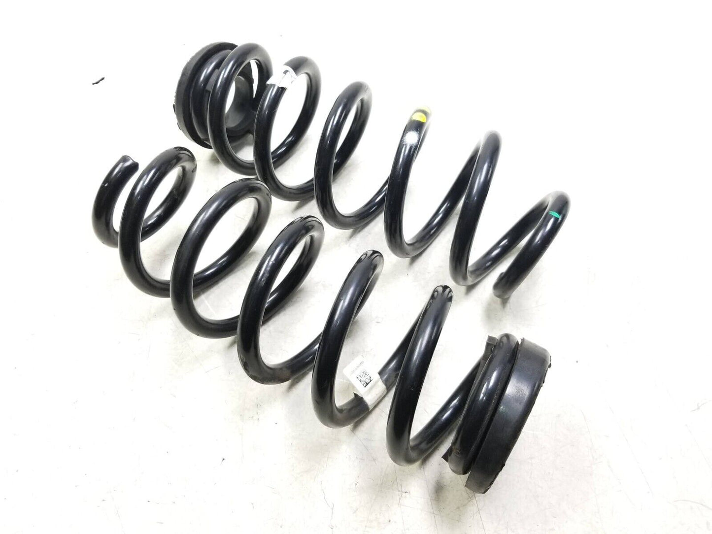 2017 - 2023 Alfa Romeo Stelvio Rear Coil Spring Left & Right OEM