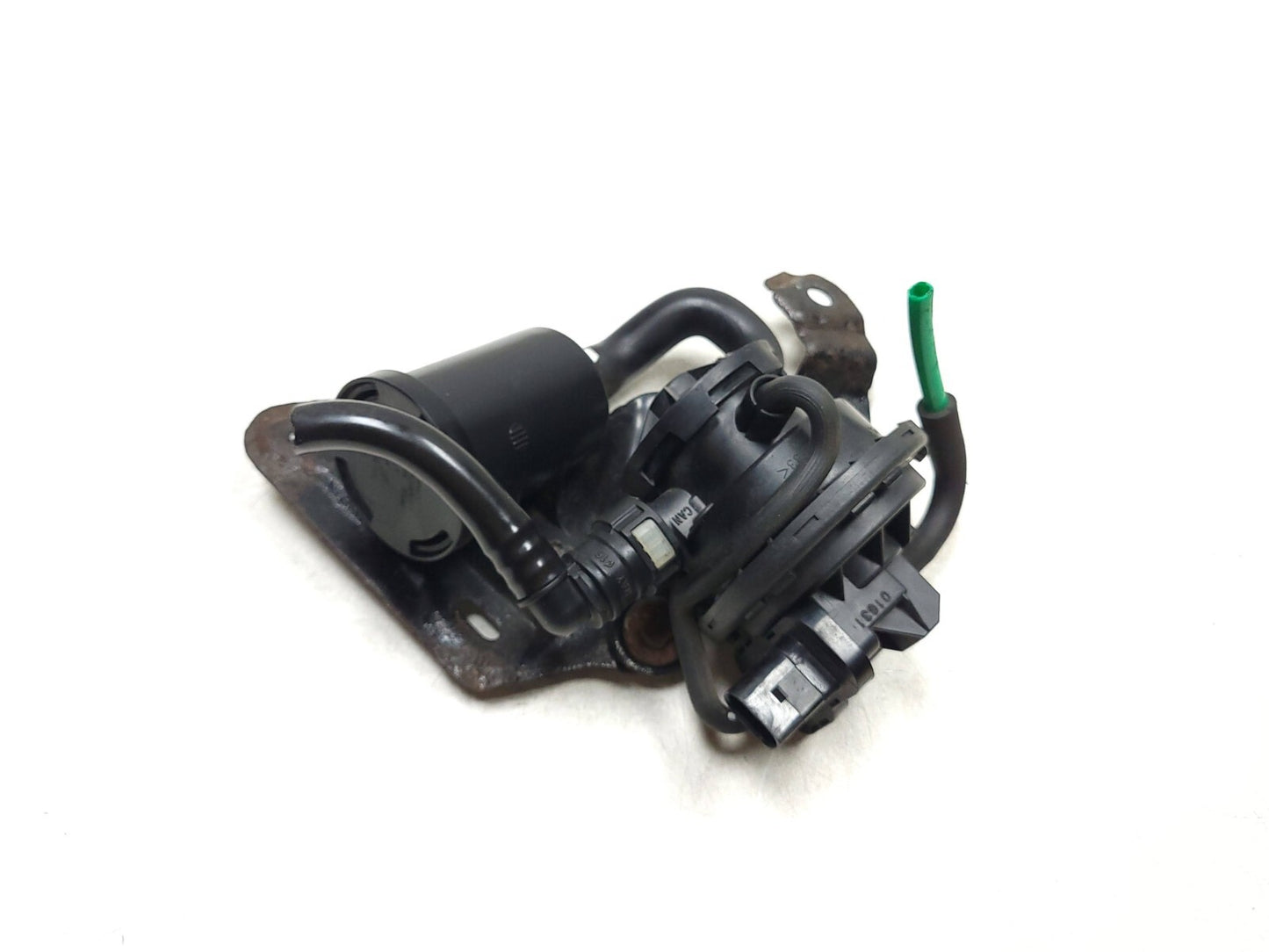 2010-2014 Volkswagen Golf GTI Fuel Vapor Leak Detection Pump  OEM