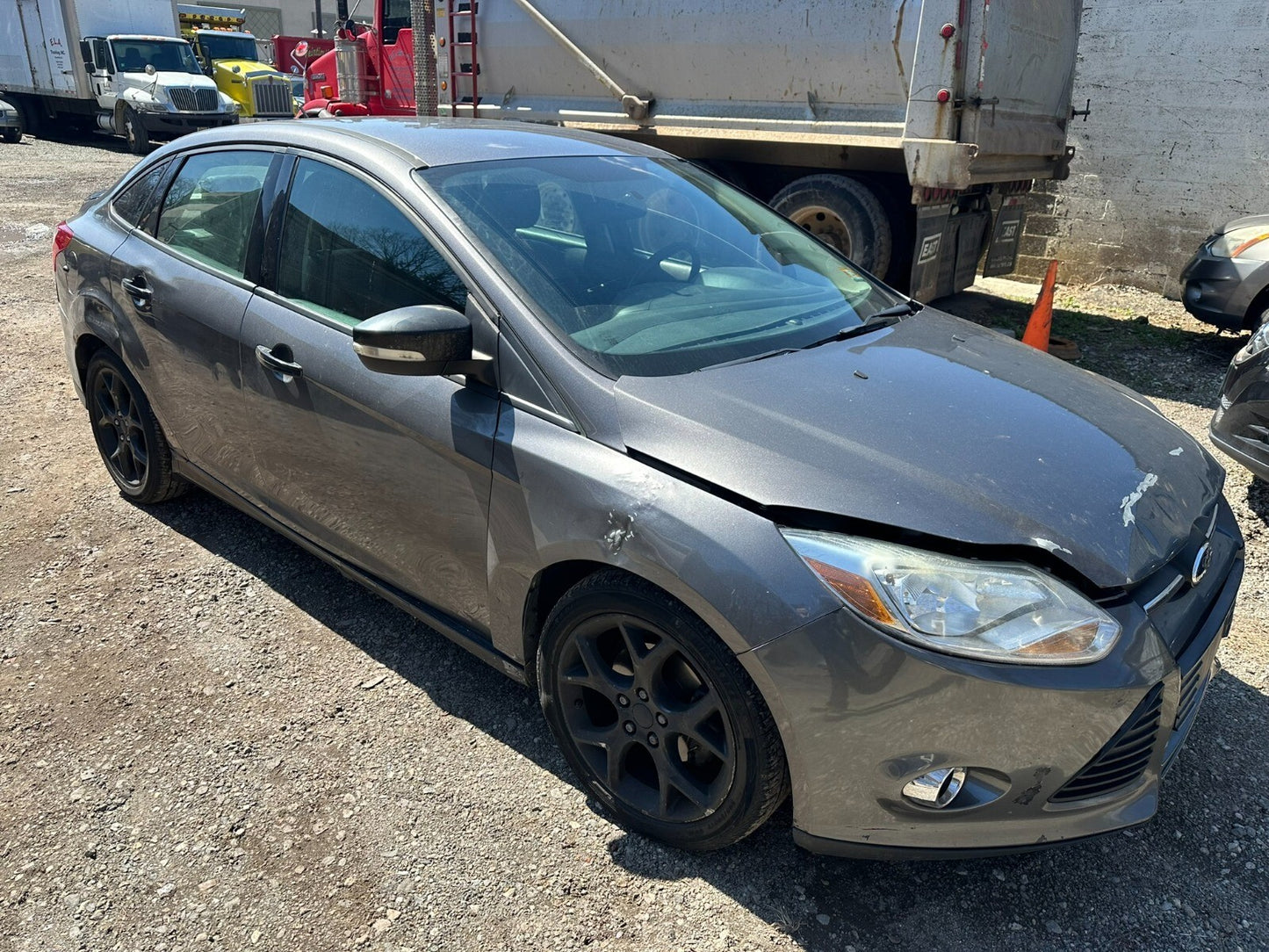 2013 Ford Focus Front Spindle Knuckle Wheel Hub Driver Side Left OEM