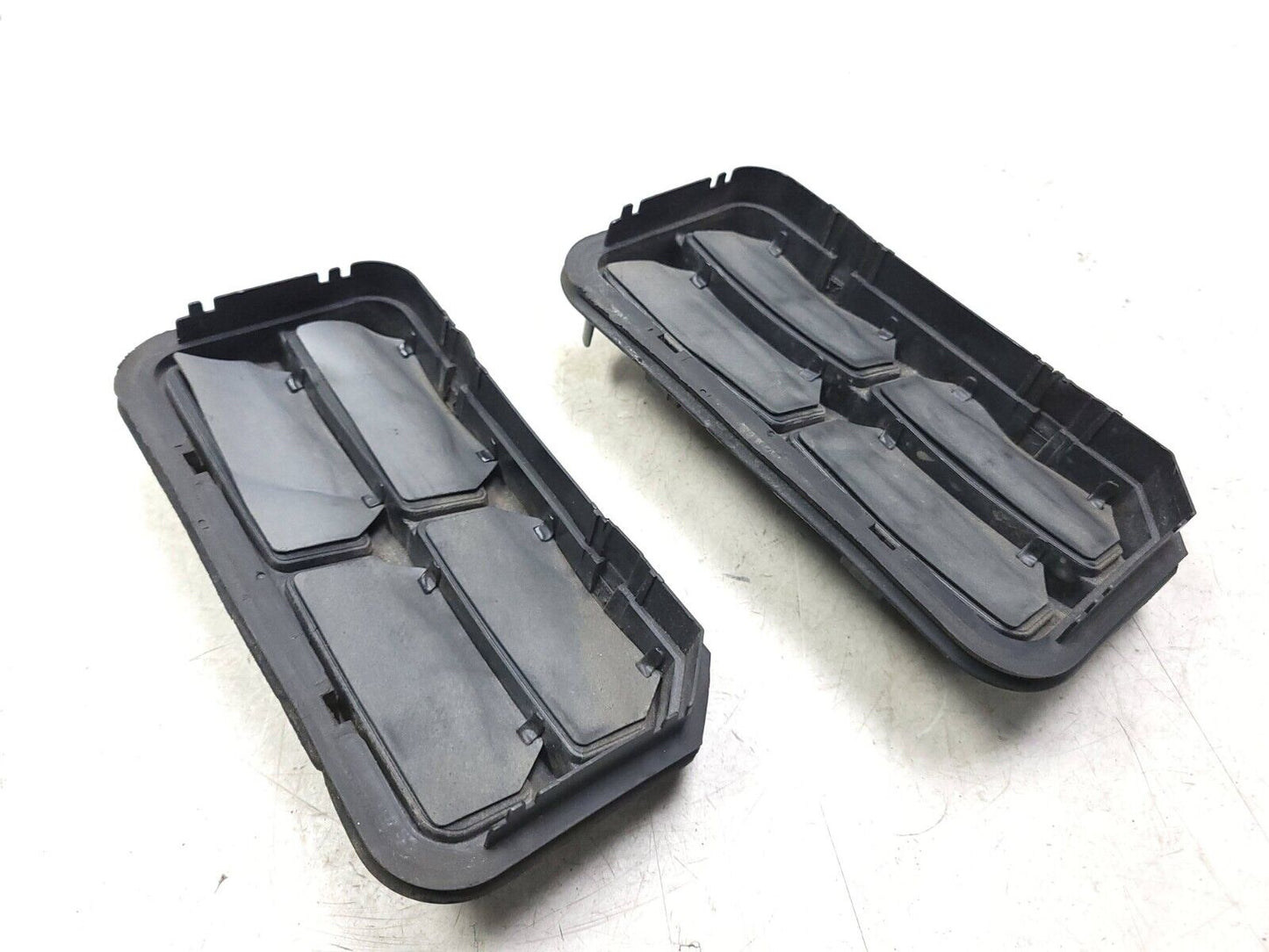 10-15 Chevrolet Equinox Rear Quarter Pressure Vent Flap Pair OEM