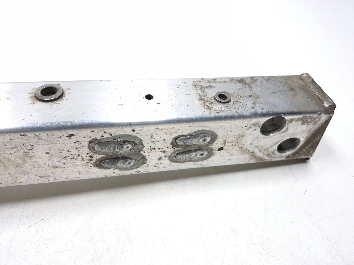 2014 Fiat 500l Front Bumper Reinforcement Bracket 2pcs OEM
