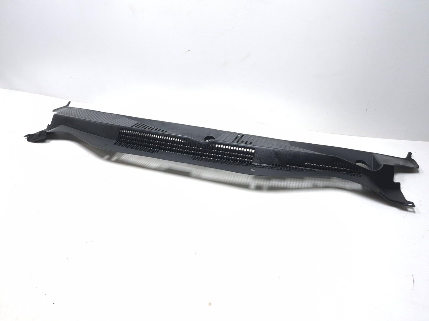 2010 Dodge Caliber Sxt Windshield Cowl Top Panel 05303815af OEM