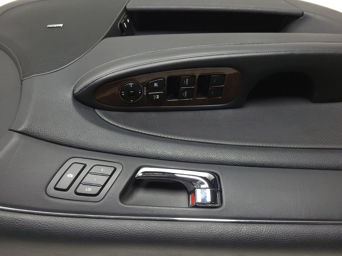 09-14 Hyundai Genesis Door Panel Trim Front Driver Side Left *br* OEM Sedan