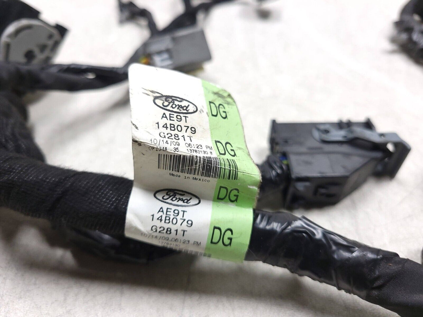 10-19 Lincoln MKT Center Console Wire Harness OEM
