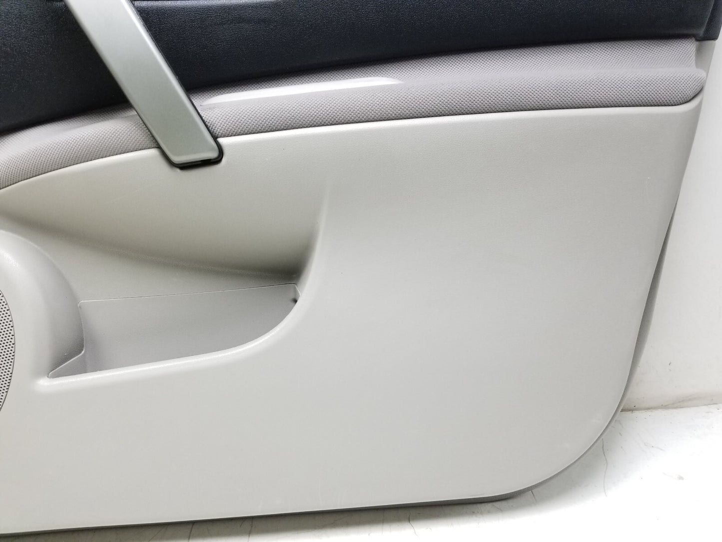 08-14 Nissan Rogue Door Panel Trim Front Passenger Side Right OEM ✅