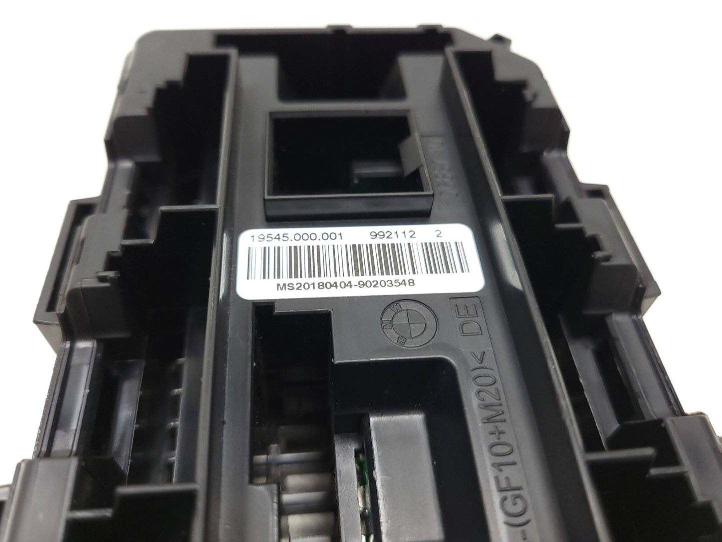 13-18 BMW 330xi F30 Front Power Distribution Fuse Box 9389068 OEM โ