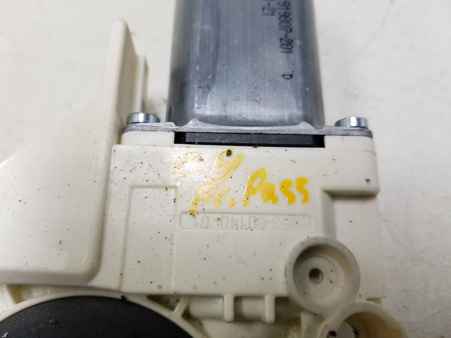 2009 - 2017 Audi Q5 Door Window Motor Front Passenger Side Right OEM