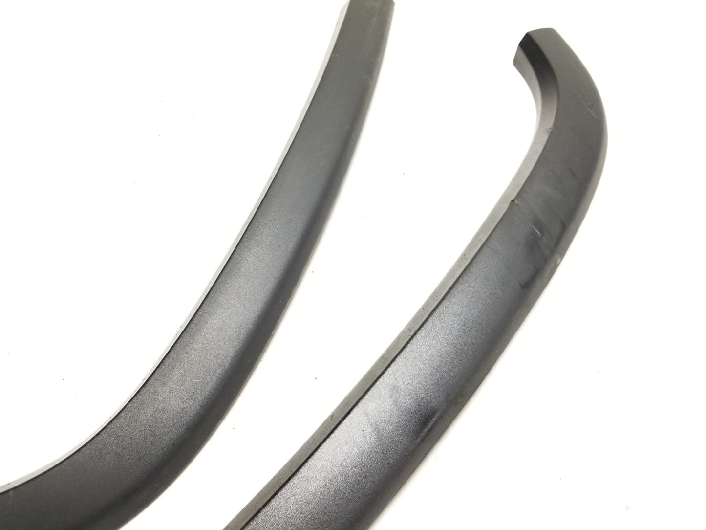 2012 Jeep Grand Cherokee Rear Fender Wheel Arch Molding Trim OEM