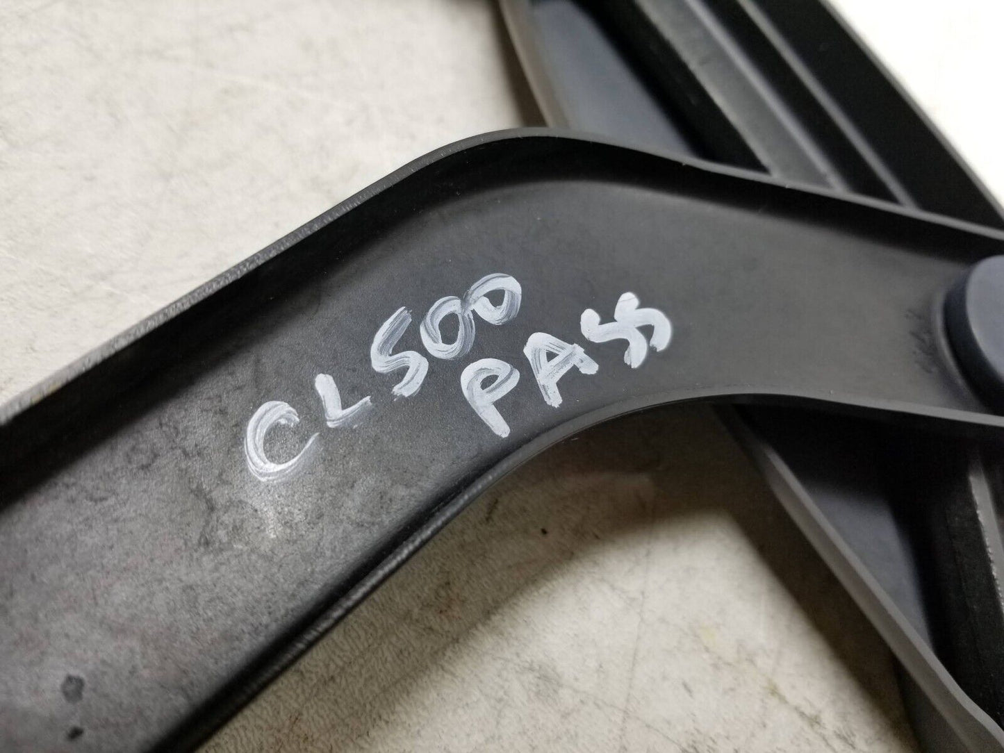 03-06 Mercedes Benz Wiindshield Wiper Arm Pair W215 CL500 Cl600 OEM