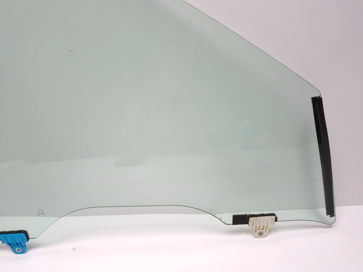 2020 Infiniti Q50 Door Window Glass Front Right Passenger Side OEM