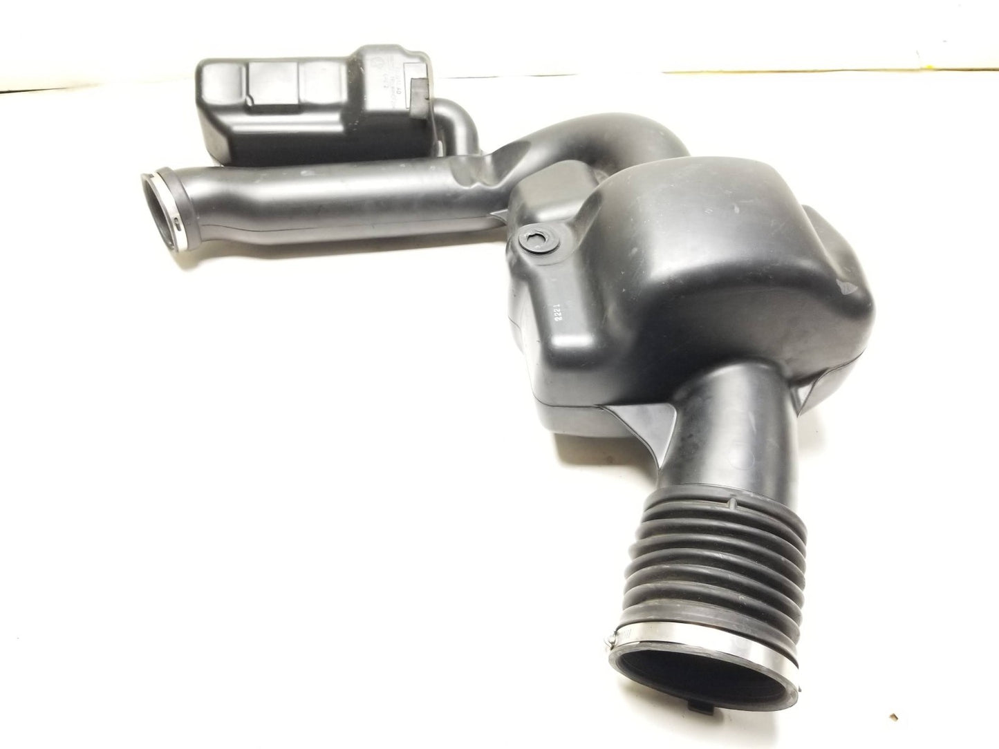 2012 Jeep Grand Cherokee Resonator Air Intake Tube OEM