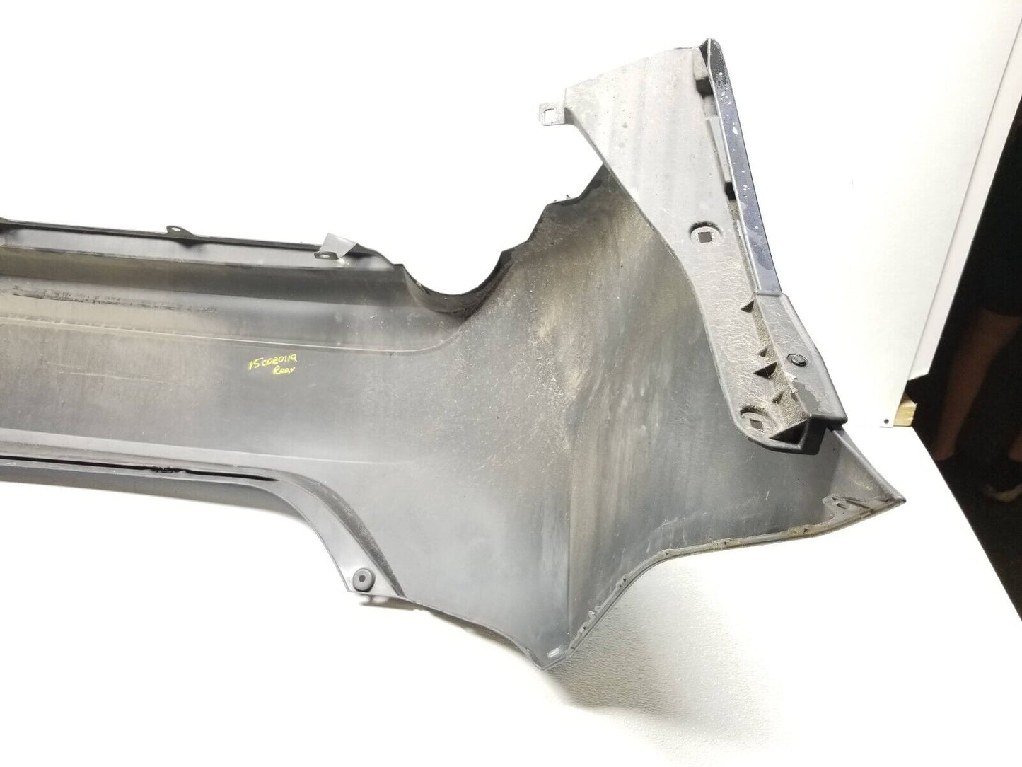 14 15 16 Toyota Corolla Rear Bumper Cover OEM •paint Code: 1f9• ✅