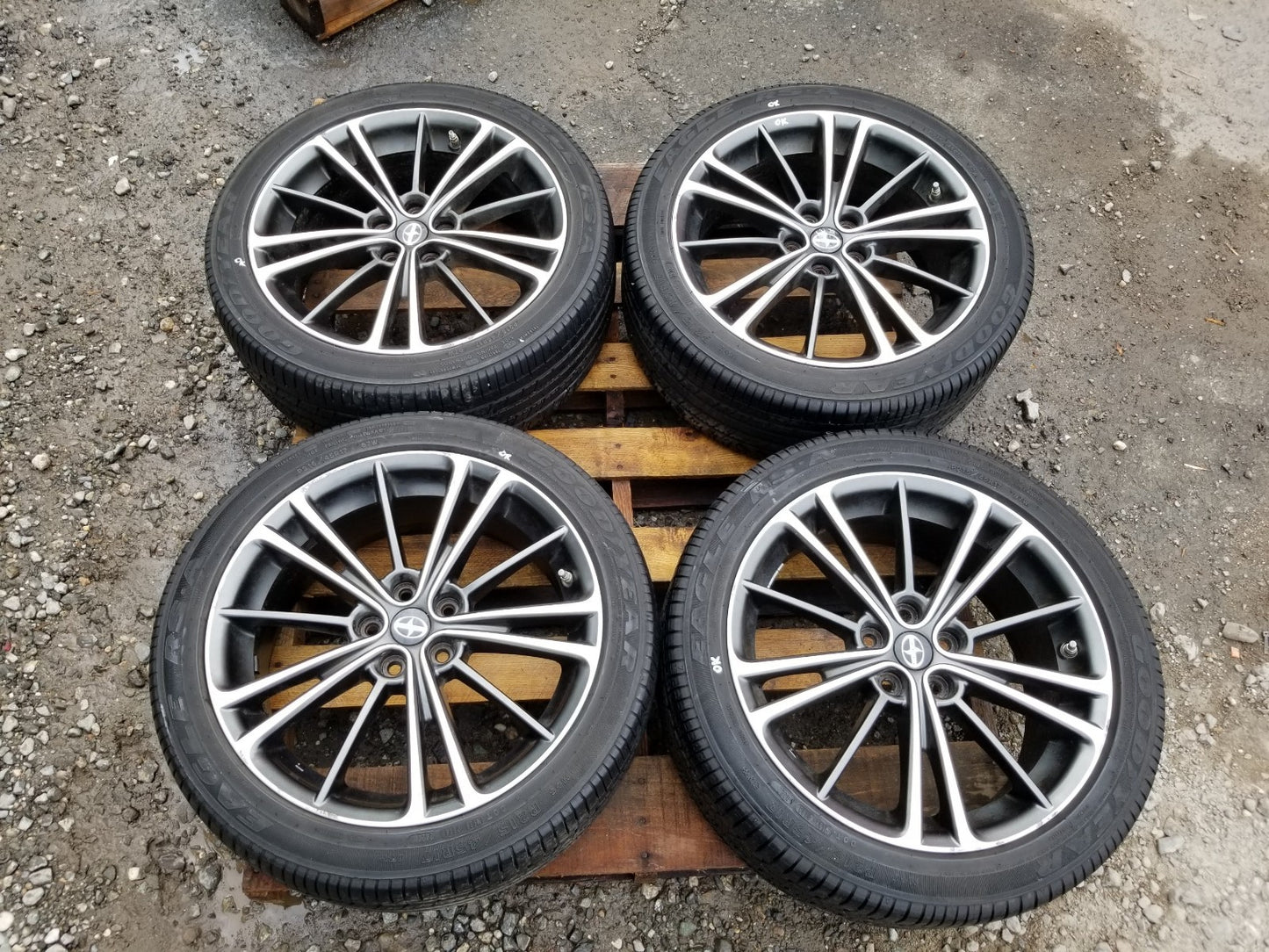 2015 Scion Fr-s Frs Wheel Rim W/ Tire Goodyear Eagle 215/45r17 4pcs OEM ā