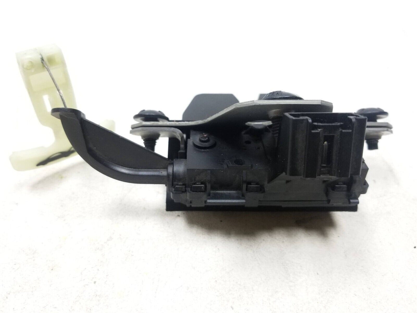 2012 - 2014 Ford Focus Sedan Rear Trunk Lid Latch Power Lock Actuator OEM