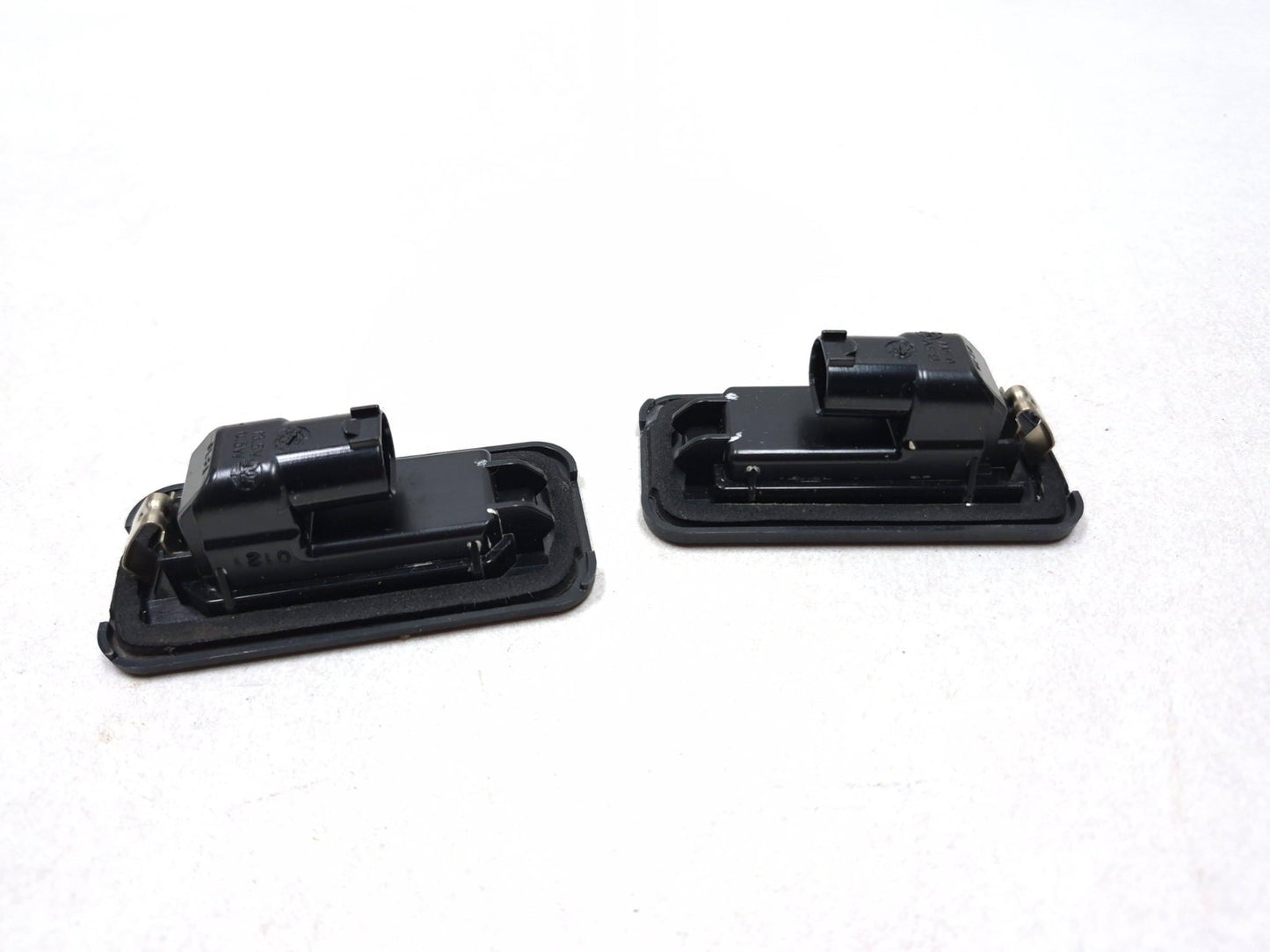 2021 Alfa Romeo Giulia Rear License Plate Light Lamp 2pcs Oem✅