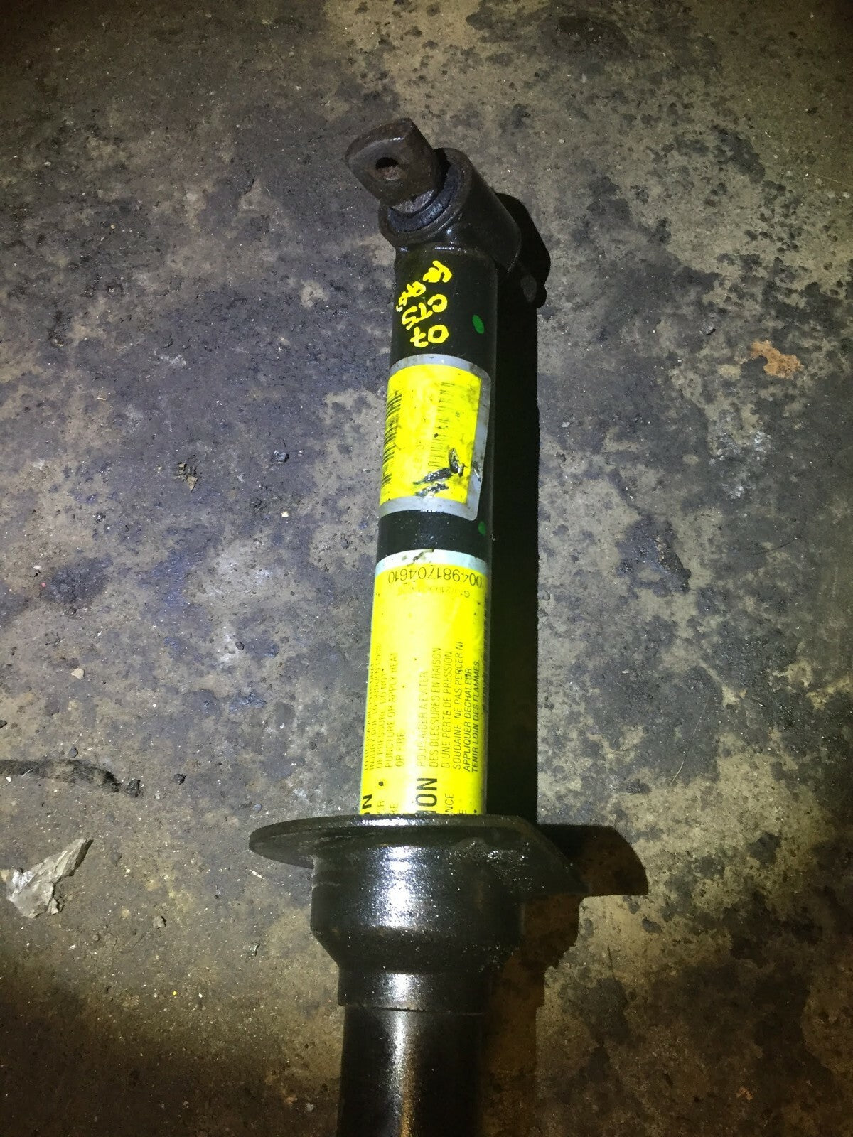 2007 Cadillac CTS Front Shock Strut Absorber 2pcs OEM