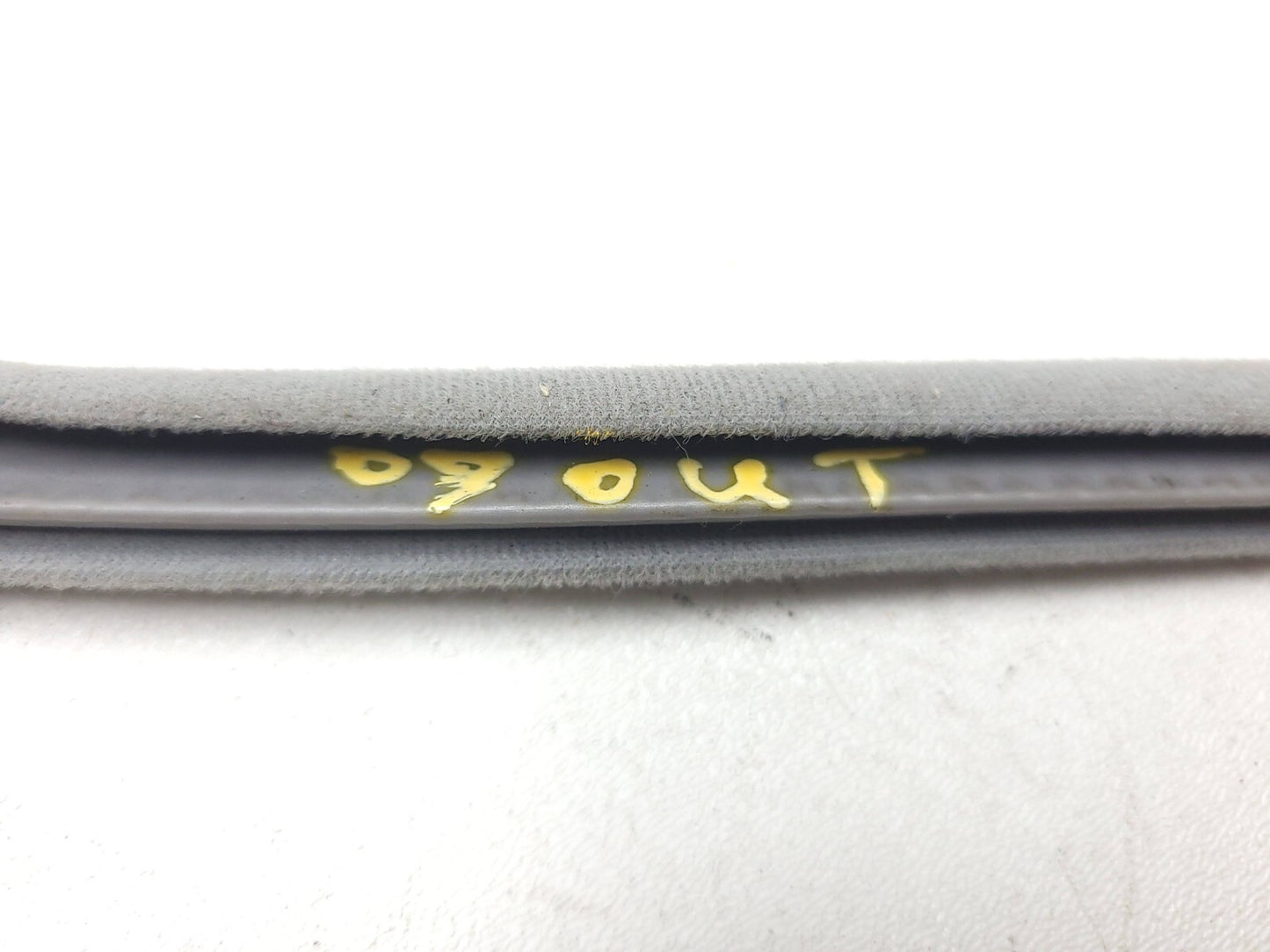 2009 Mitsubishi Outlander Sunroof Weatherstrip Seal Trim Belt OEM