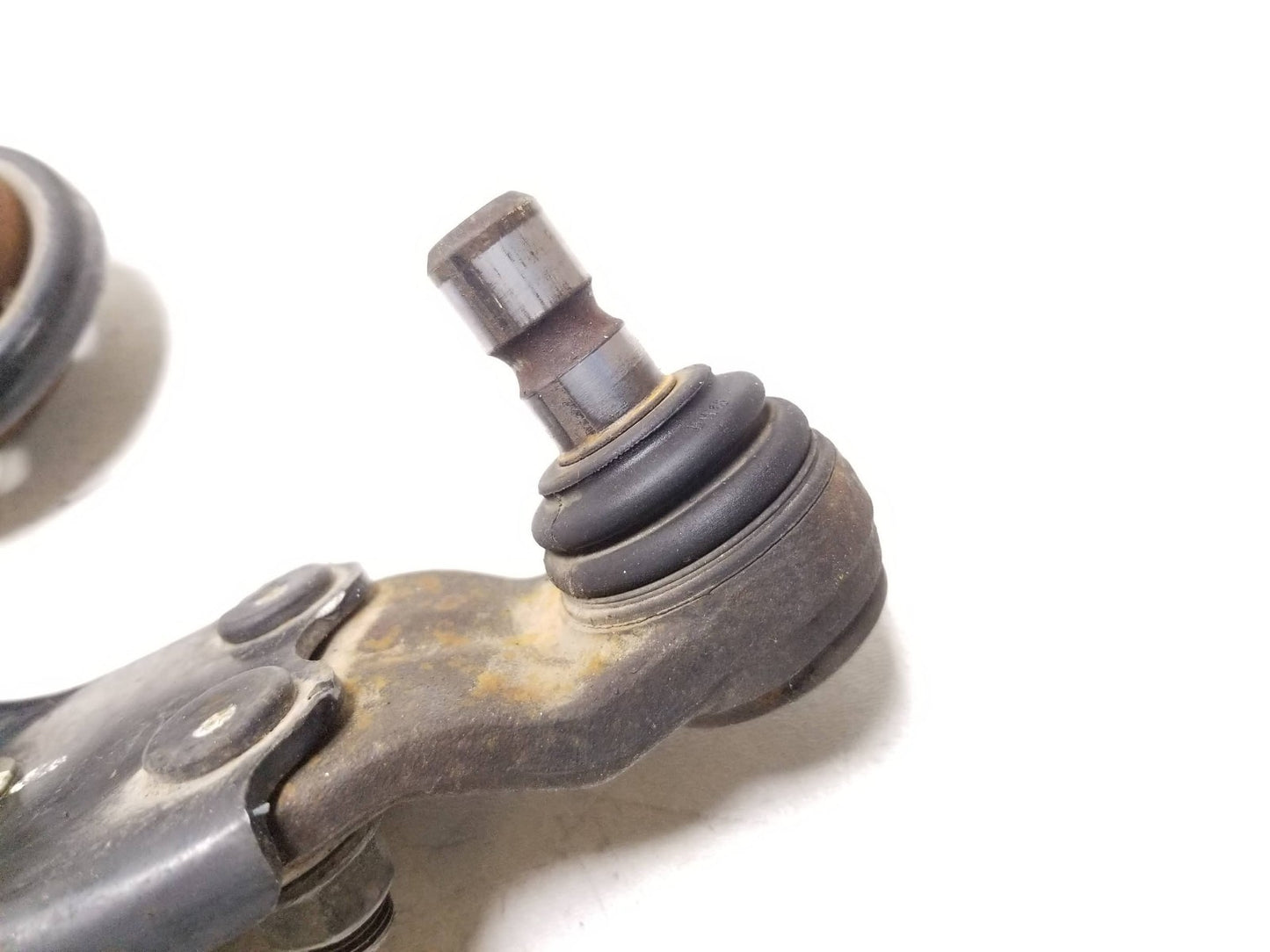 2014 - 2019 Kia Soul Front Lower Control Arm Left & Right OEM
