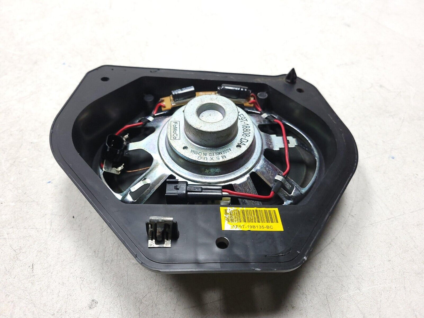 10-19 Lincoln MKT Rear Door Speaker Left & Right Pair OEM