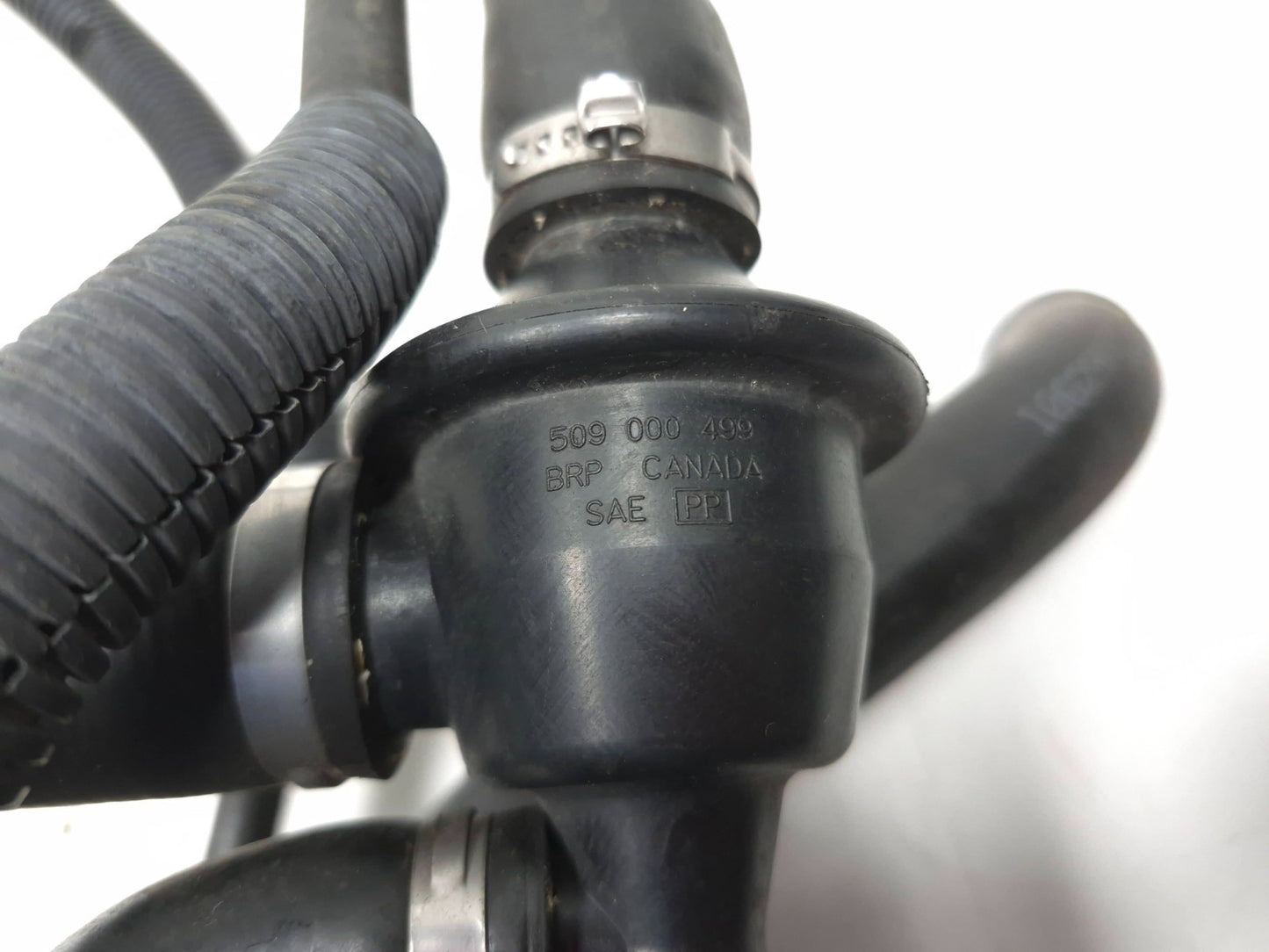 2009-2013 Ski-doo Mxz Tnt 600 E-tec Engine Coolant Cooling Hose Thermostat Pipe