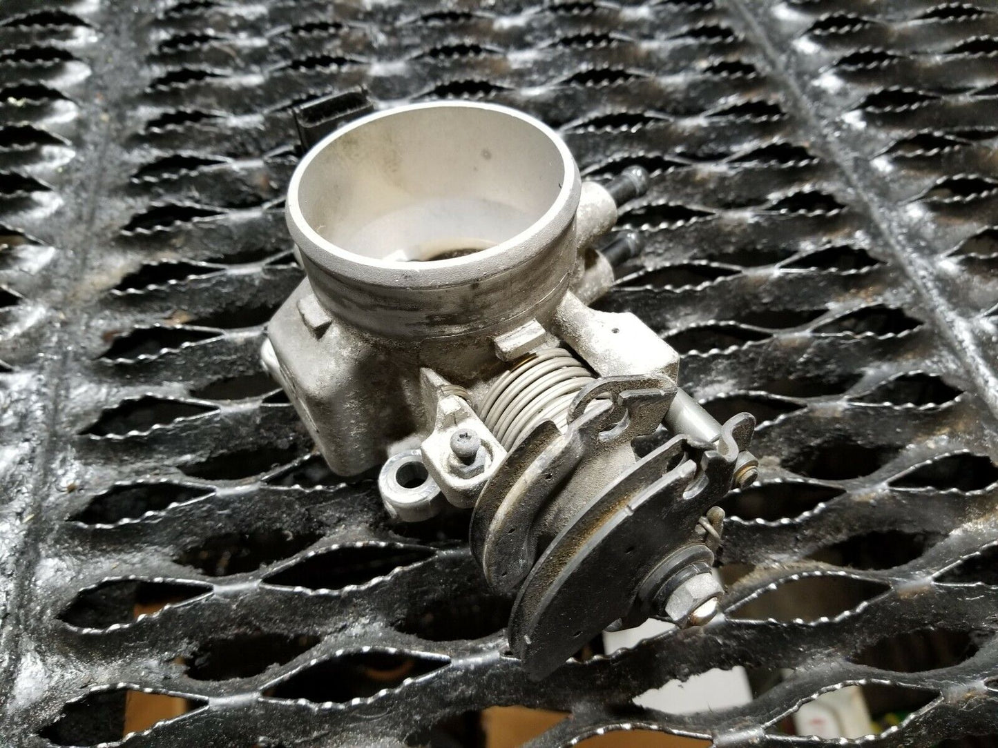 2007 - 2010 Hyundai Elantra Throttle Body OEM