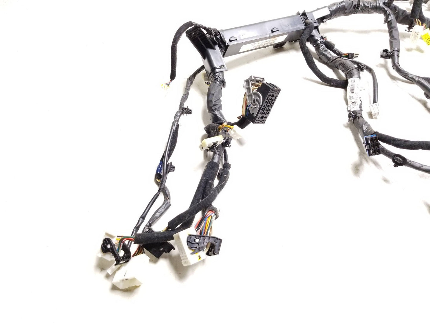 2014 - 2016 Kia Soul Dashboard Instrument Panel Wiring Harness OEM
