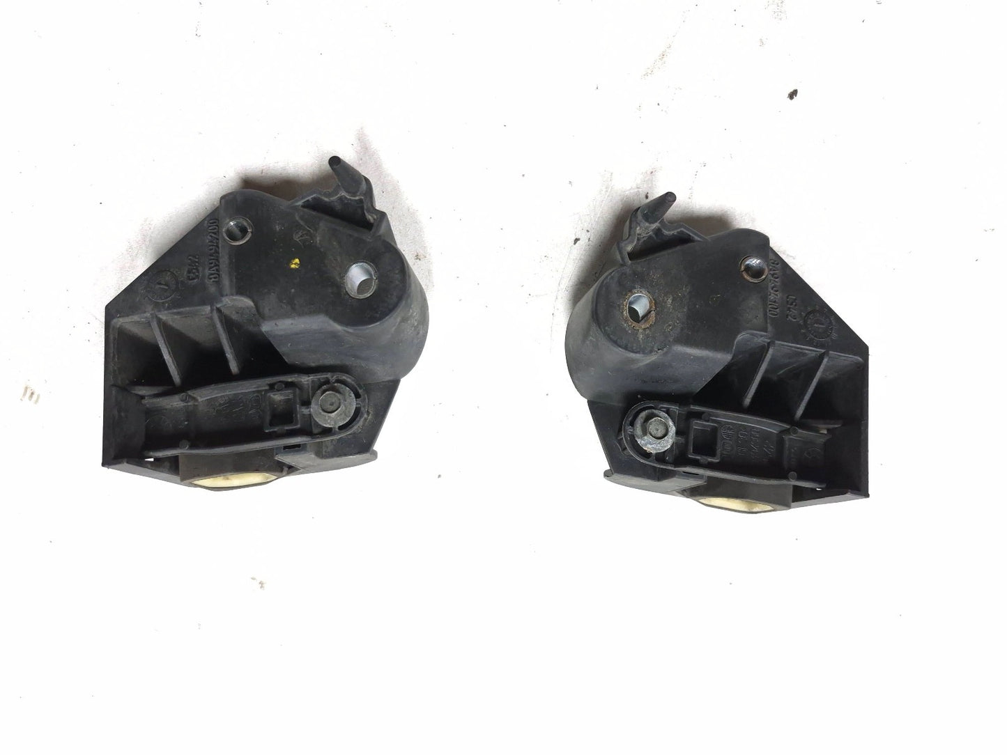2014 Fiat 500l Radiator Mount Bracket Left & Right OEM