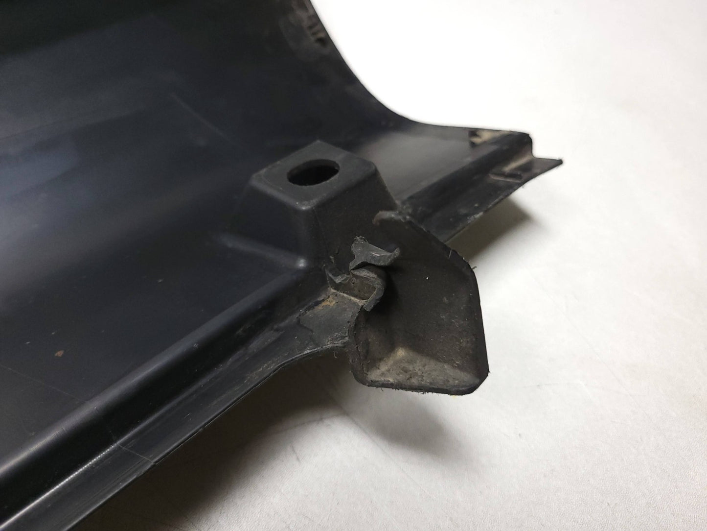 2007 - 2013 Suzuki Sx4 Rocker Panel Skirt Molding Passenger Side OEM