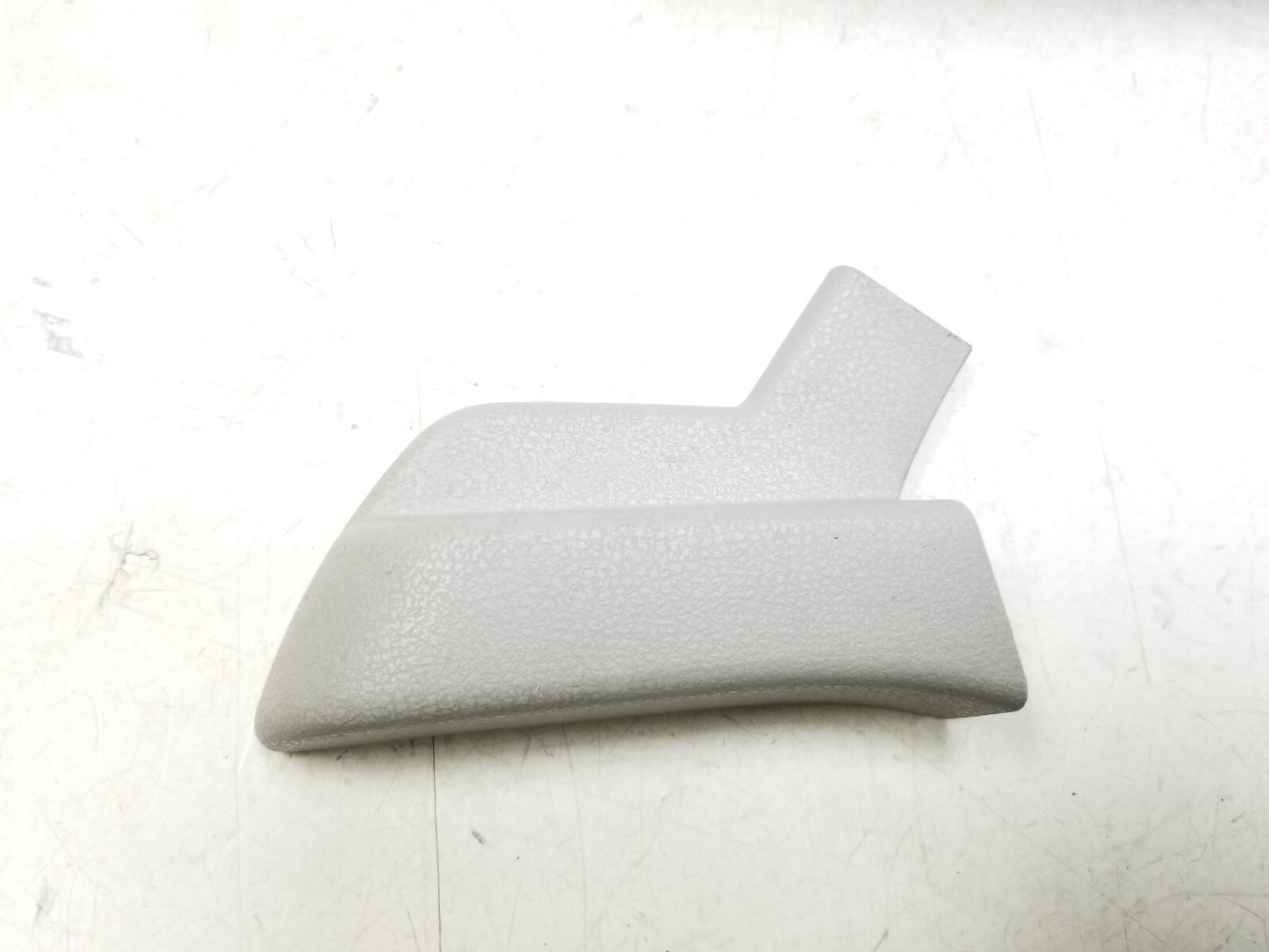 10-14 Nissan Rogue Front Passenger Seat Trim Cover Knob Guide Sleeve OEM ā