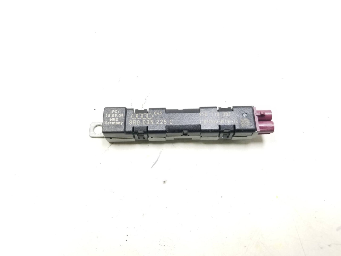 2009 - 2017 Audi Q5 Antenna Booster Pair OEM