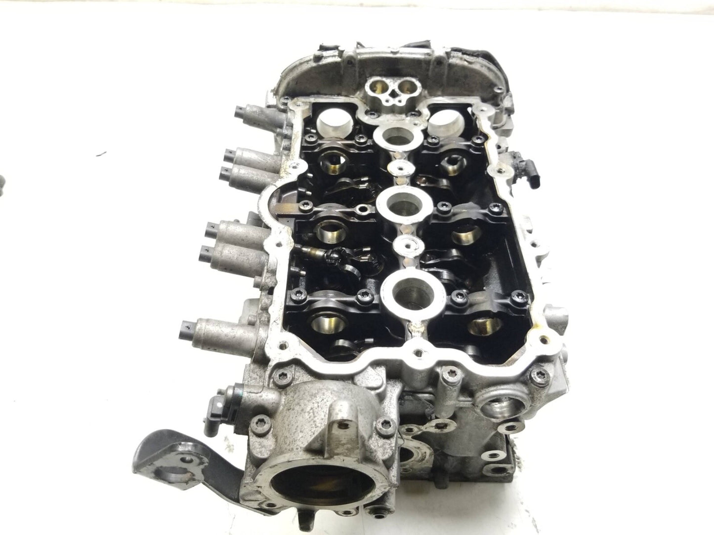 2009 - 2012 Audi Q5 3.2 Engine Cylinder Head Pair OEM