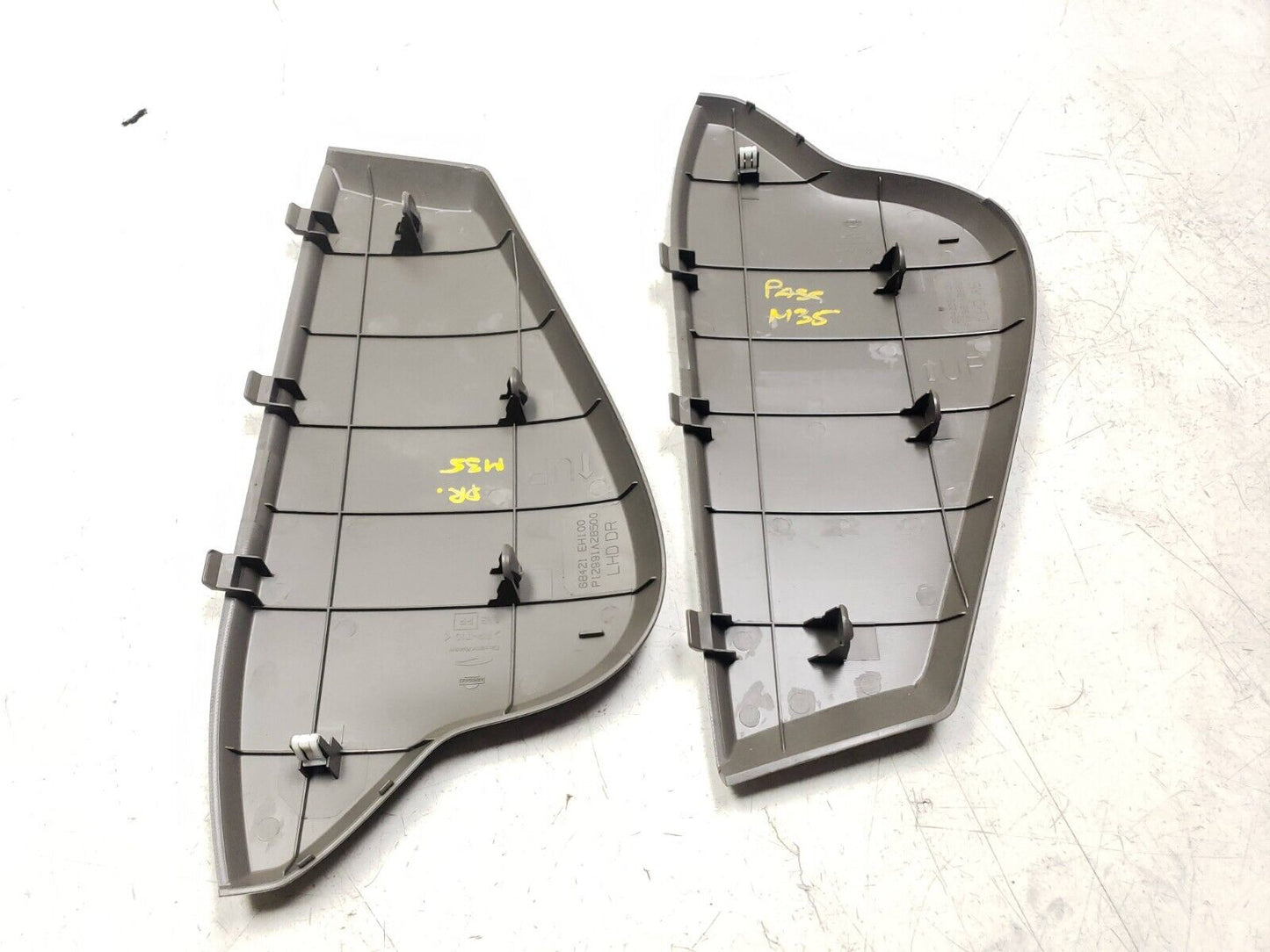 06 - 09 Infiniti M35 Dash End Cap Cover Trim Pair OEM