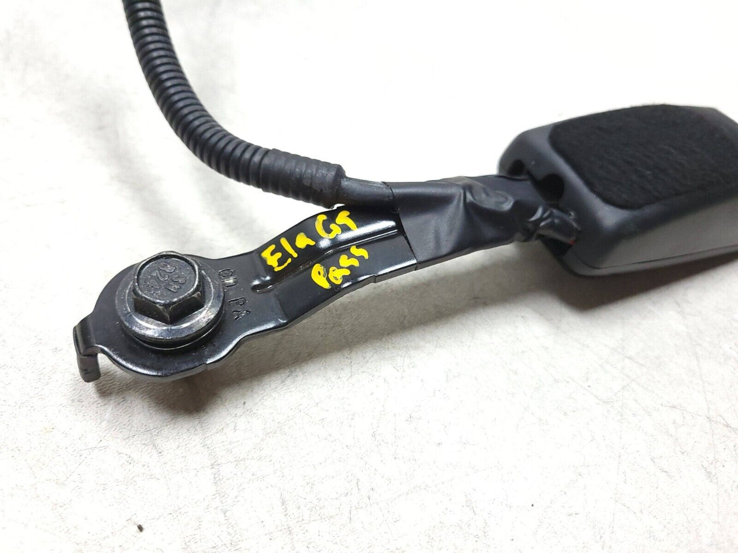 2014 - 2017 Hyundai Elantra Gt Front Seat Belt Buckle Latch Passenger Right OEM