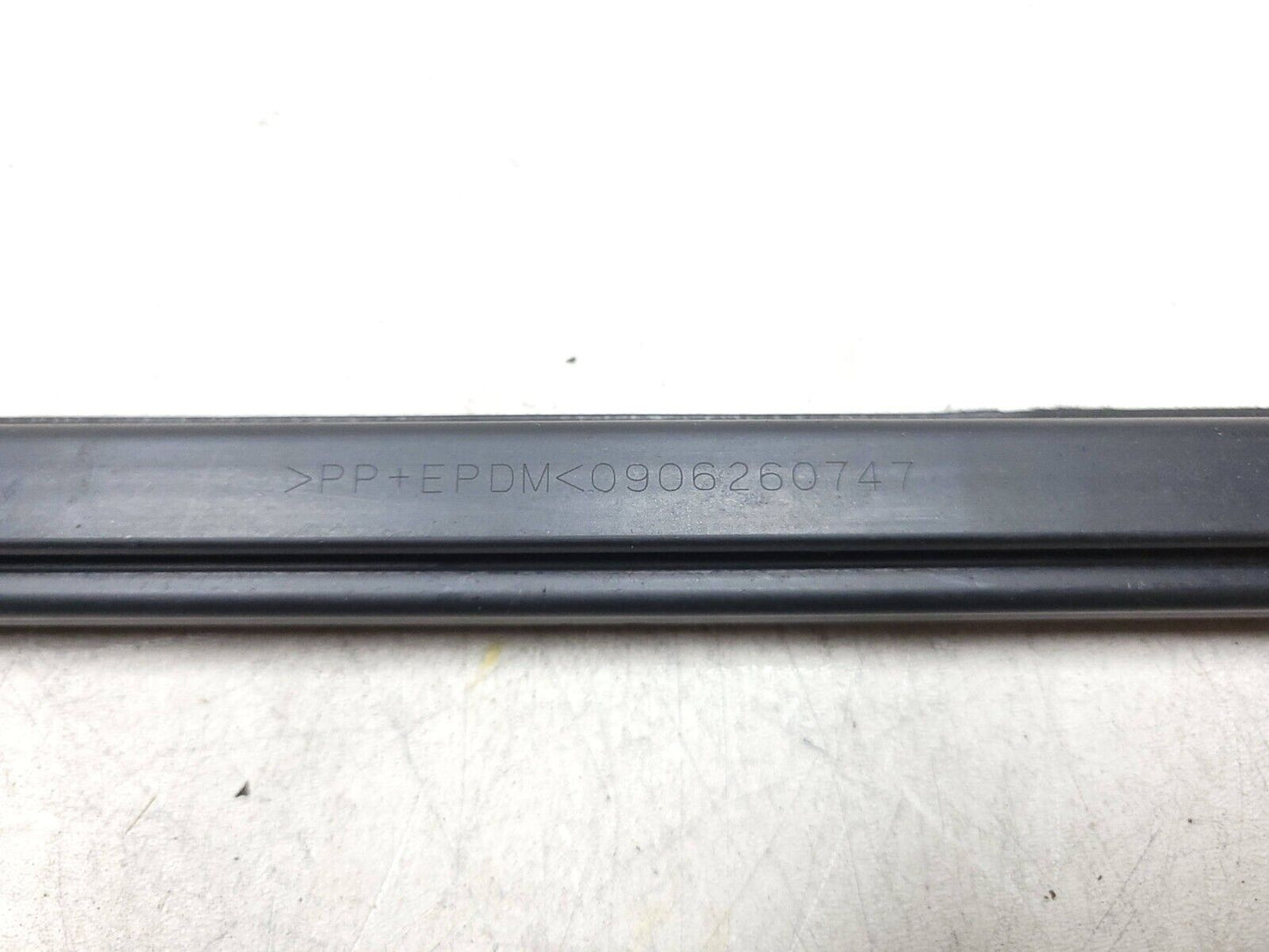 08 13 Infiniti G37 Upper Door Glass Weatherstrip Rear Passenger Side Right OEM