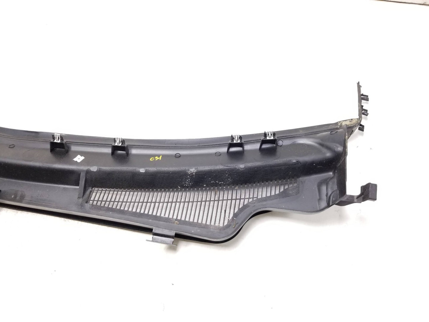 2011 - 2015 Jeep Grand Cherokee Front Windshield Wiper Cowl Trim OEM