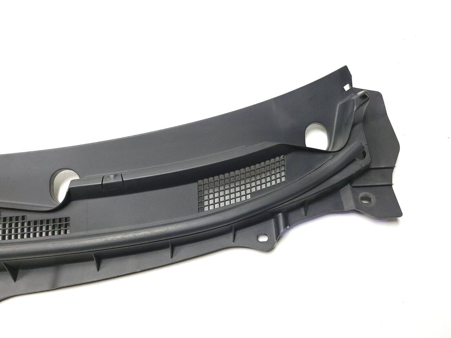 2012 - 2015 Nissan Rogue Front Cowl Molding Windshield Cover 66862-jm00a OEM ā
