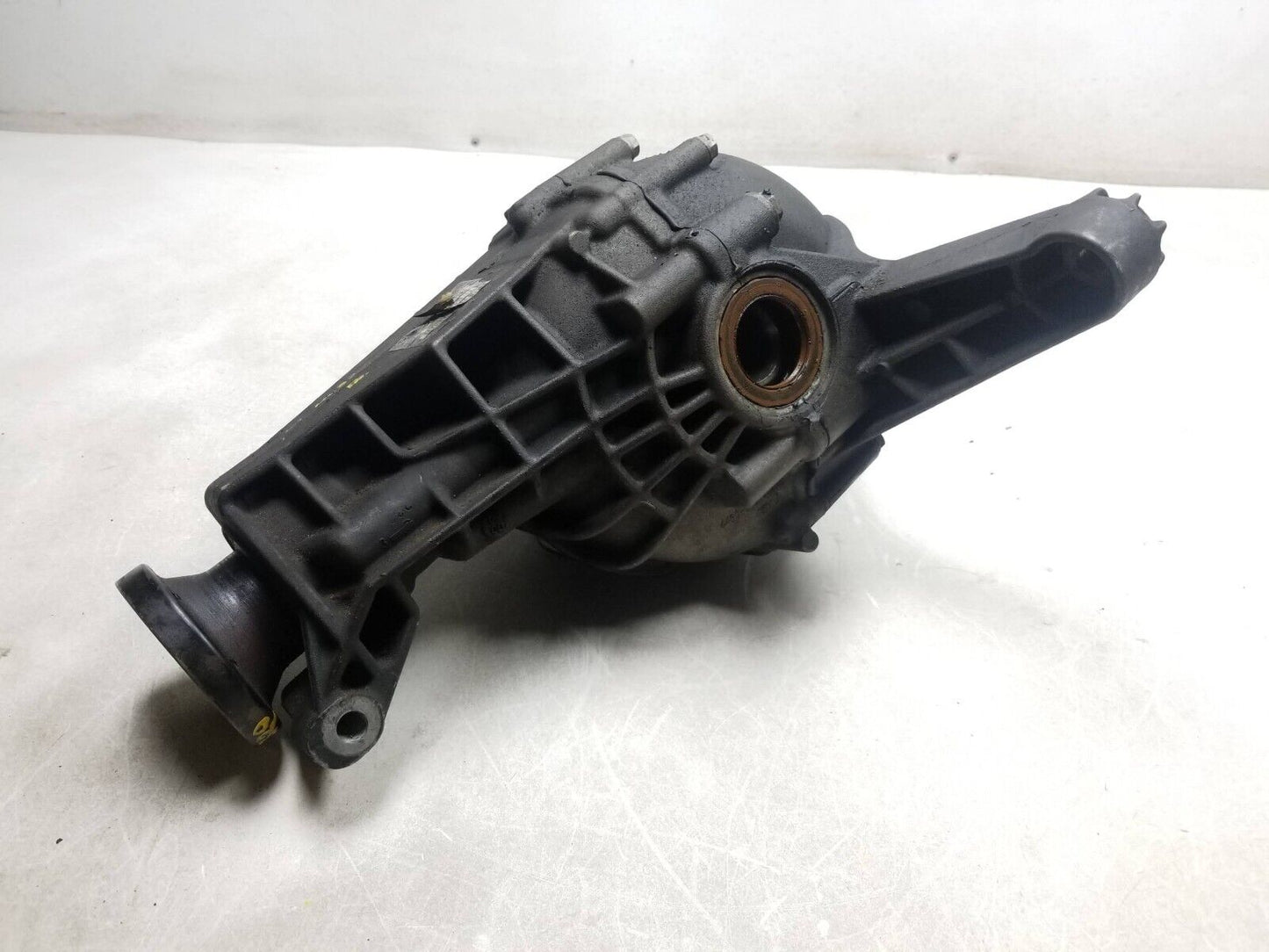 1998 - 2005 Mercedes Ml320 Front Differential Carrier OEM