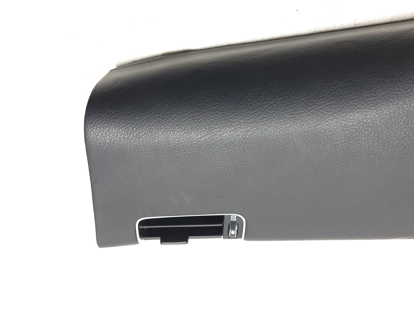 09-14 Hyundai Genesis Cenetr B Pillar Lower Trim Cover Left & Right OEM Sedan