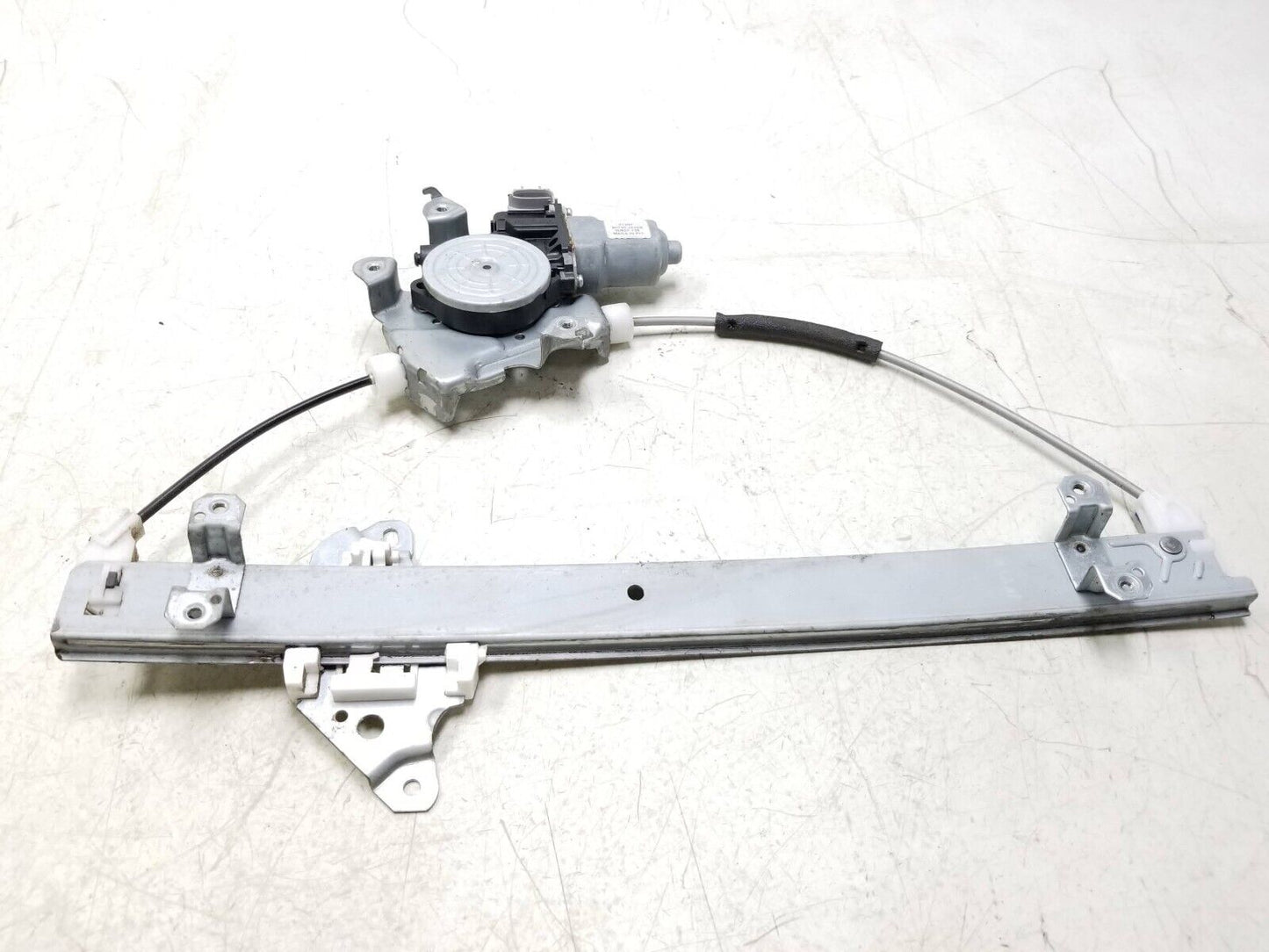 2011-2017 Nissan Juke Window Regulator & Motor Front Passenger Side Right OEM