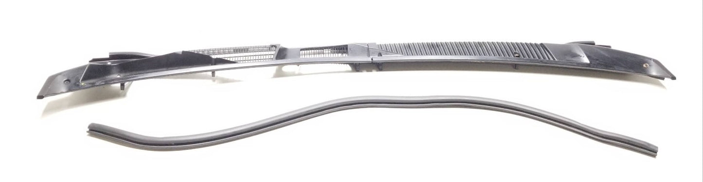 10 - 13 Ford Transit Connect Front Windshield Wiper Cowl Trim OEM