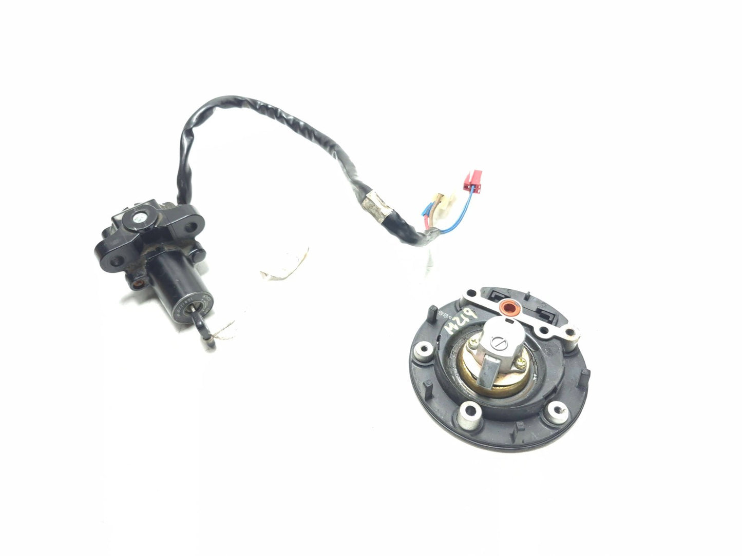 2003 - 2009 Yamaha Yzf R6 Ignition Set Key Lock Fuel Tank Cap OEM