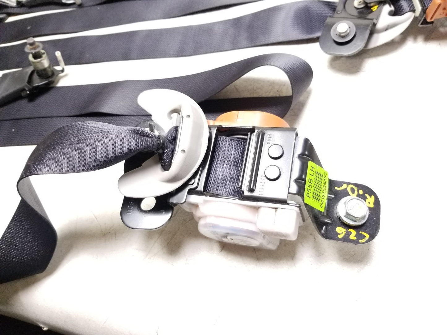 2014 - 2019 Kia Soul Seat Belt Retractor Set OEM