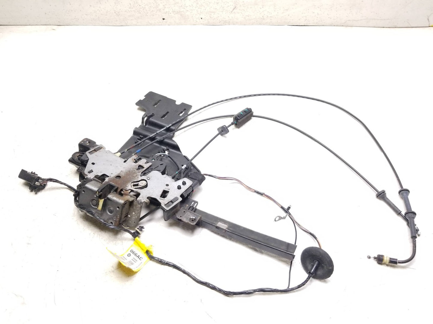 2011 - 2020 Dodge Grand Caravan Door Lock Actuator Rear Passenger Side Right OEM