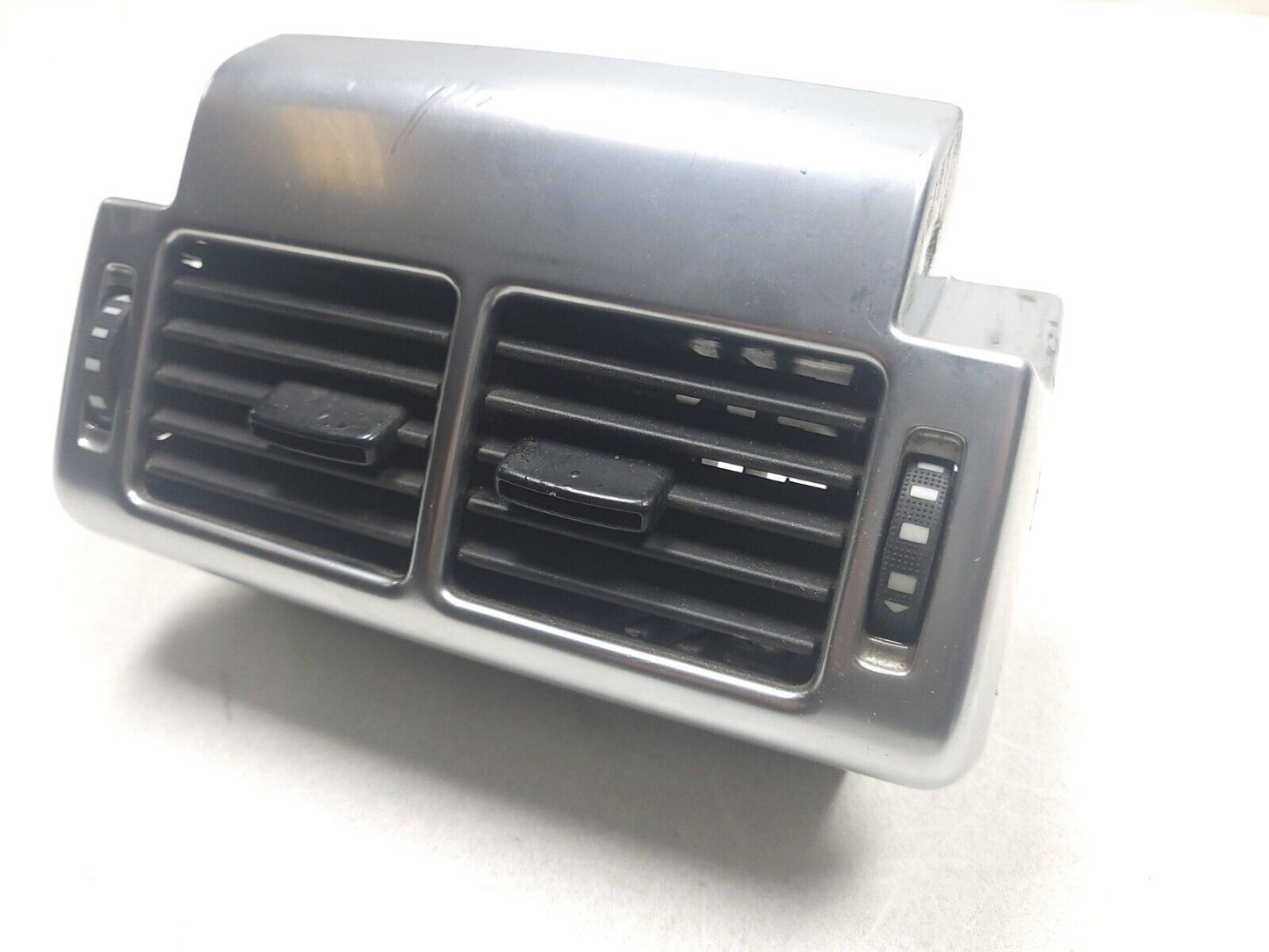 2006-2009 Range Rover Center Console Rear Air Vent 500220puy OEM