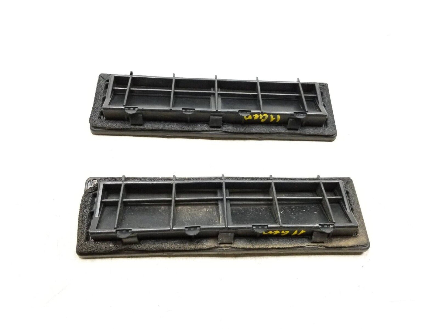 2009-2016 Hyundai Genesis Rear Quarter Pressure Vent Flap Pair OEM