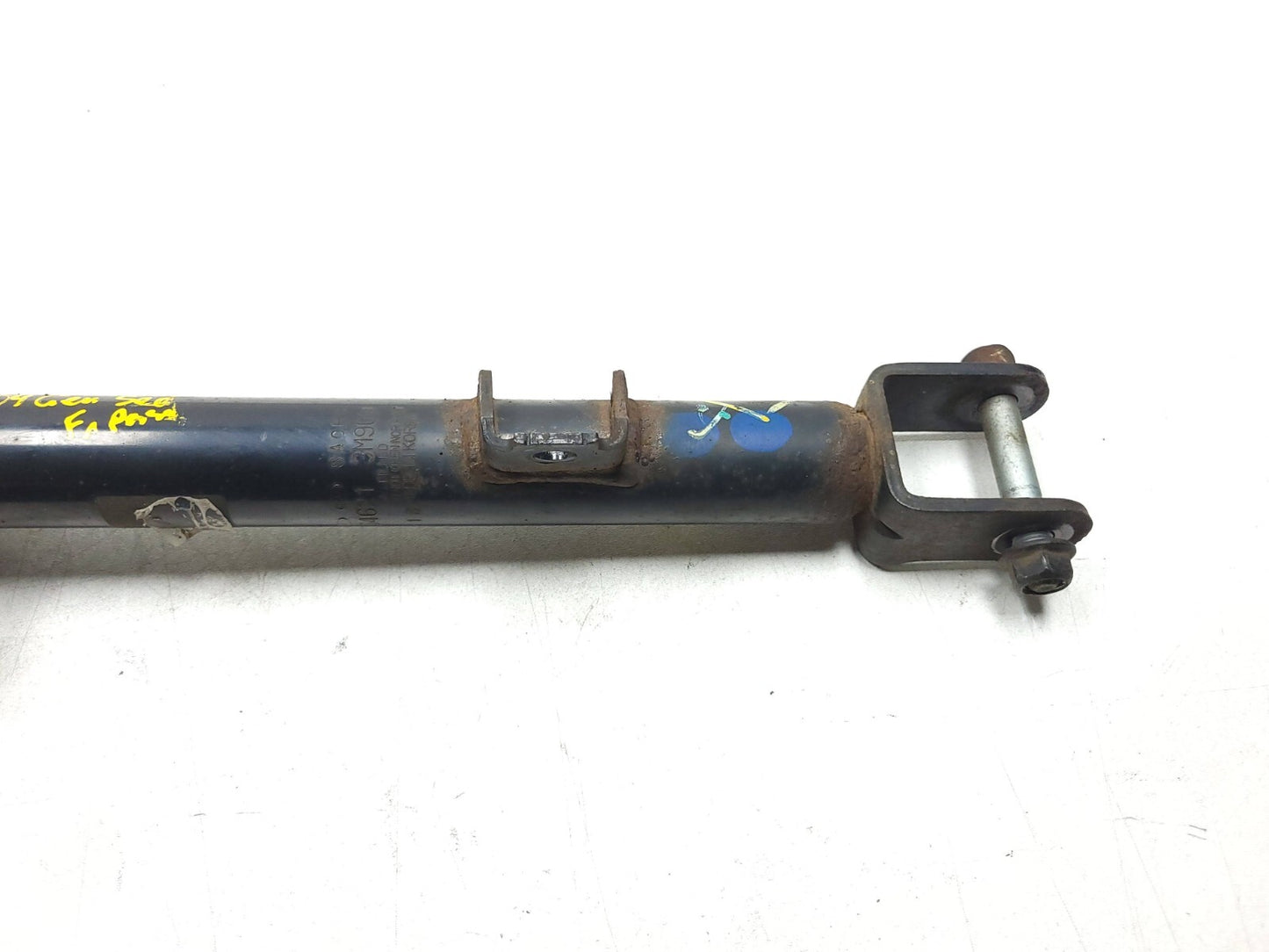 09-11 Hyundai Genesis Front Shock Strut Absorber Pair OEM Sedan