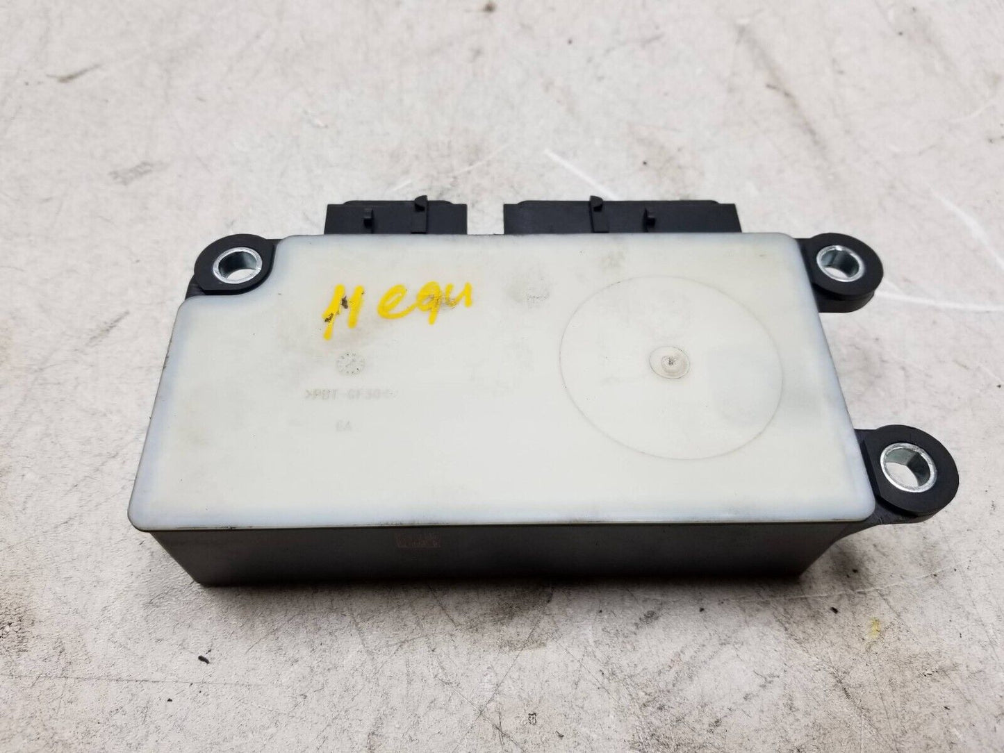 2010 2011 Chevrolet Equinox Chassis Brain Box Bag Module 13574893 OEM