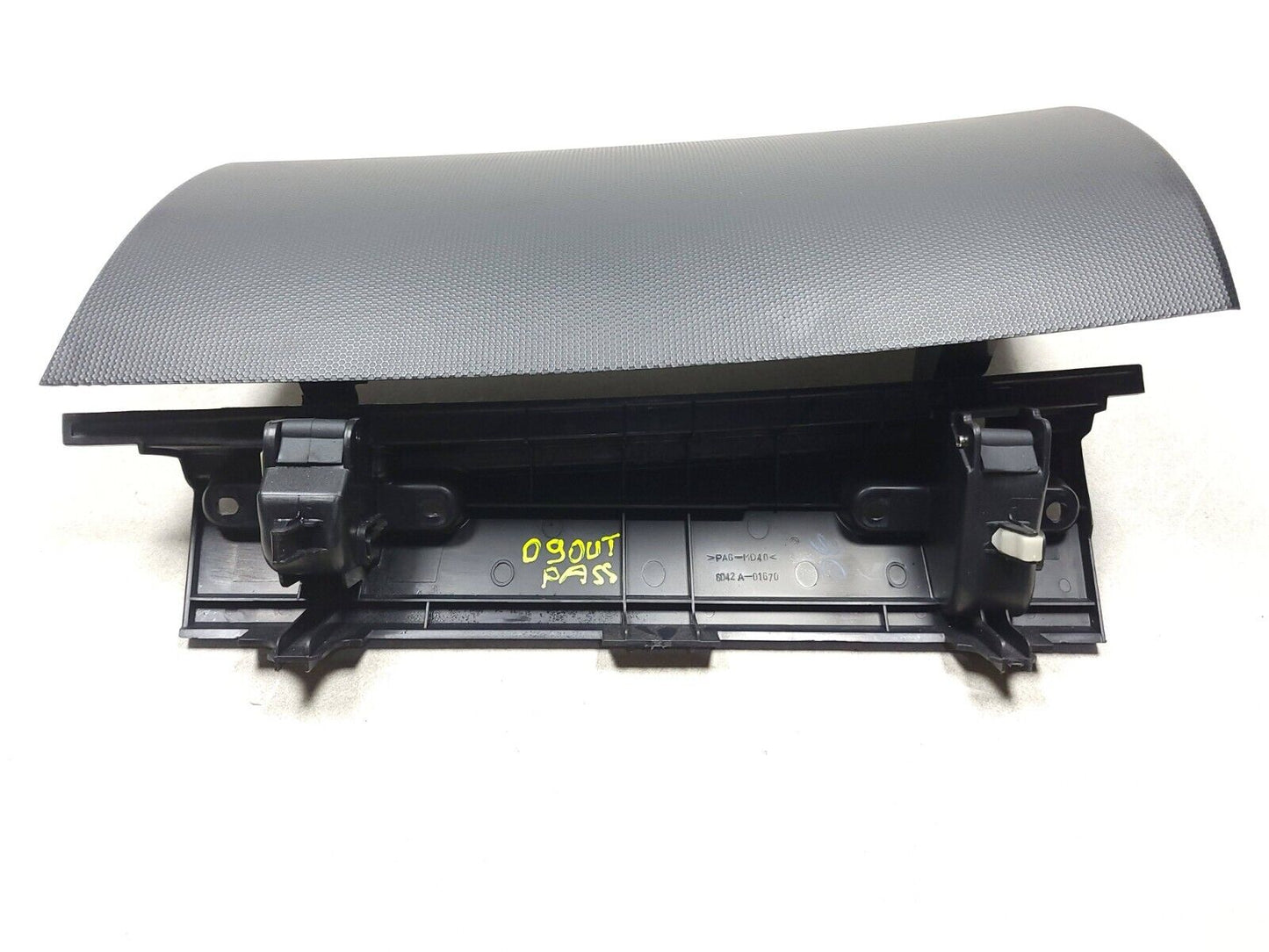 2007-2013 Mitsubishi Outlander Upper Glove Box Lid Door Cover 8042a-01670  OEM